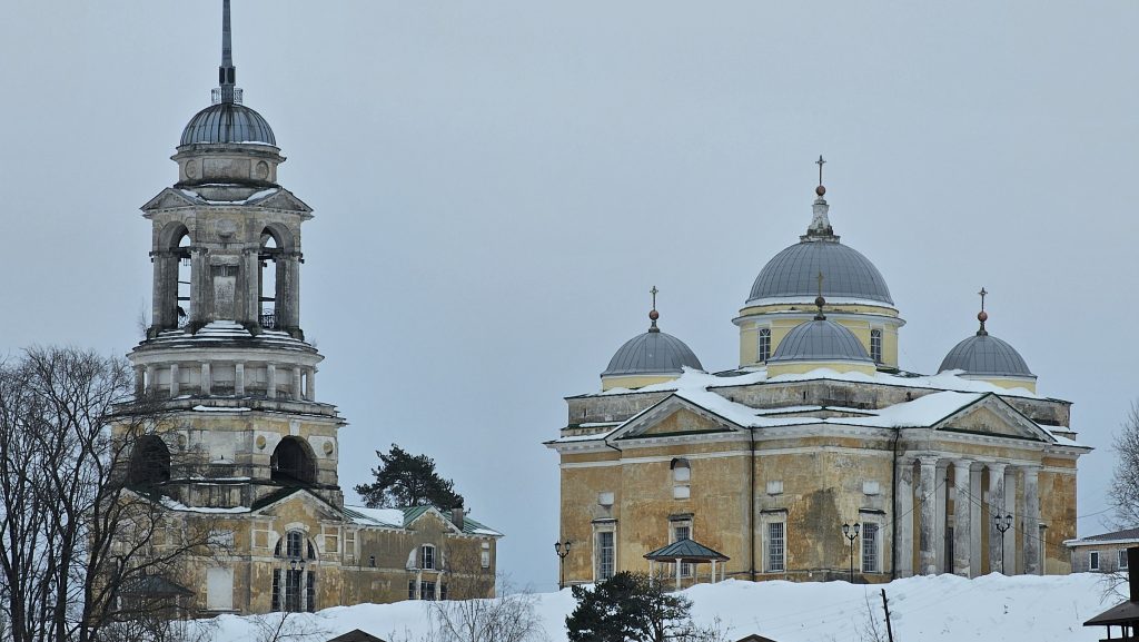 Старица зимой. Левый берег. Собор Бориса и Глеба.