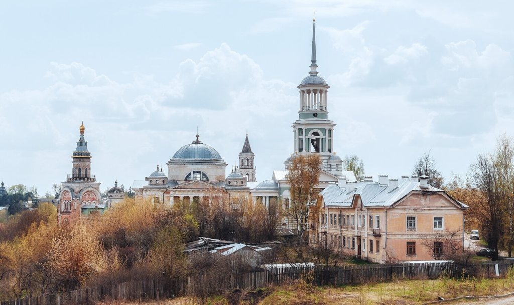 Спасо-Преображенский собор в Торжке.