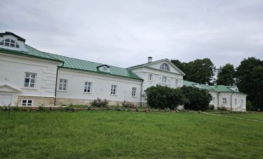 Ясная поляна1